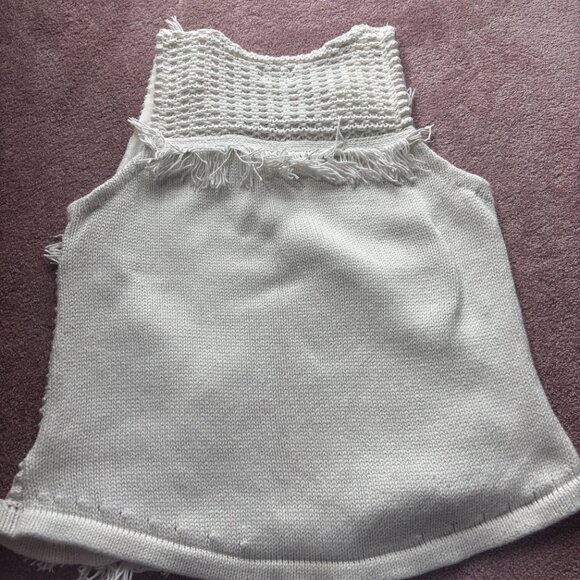 Anthropologie L Pacific Fringed Tank White Knit Fringe Blouse - Picture 5 of 5